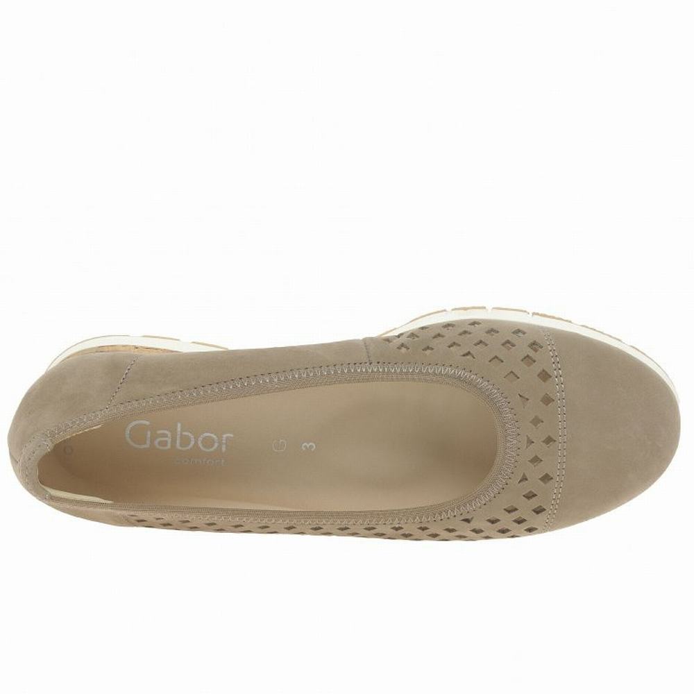 White Gabor Berry Punch Detail Women Flat Shoes | SBJA-94023